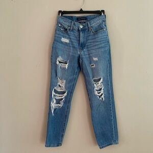 Aeropostale ripped boyfriend jeans size 000